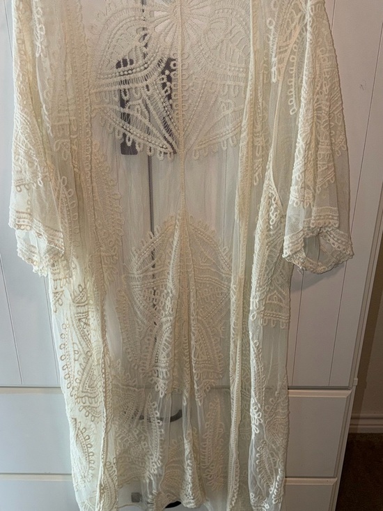 Time and Tru Tops - Boho Lace Crochet Overlay Tunic/ Duster in Cream